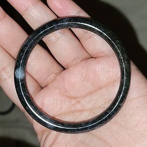 Black jade bangle